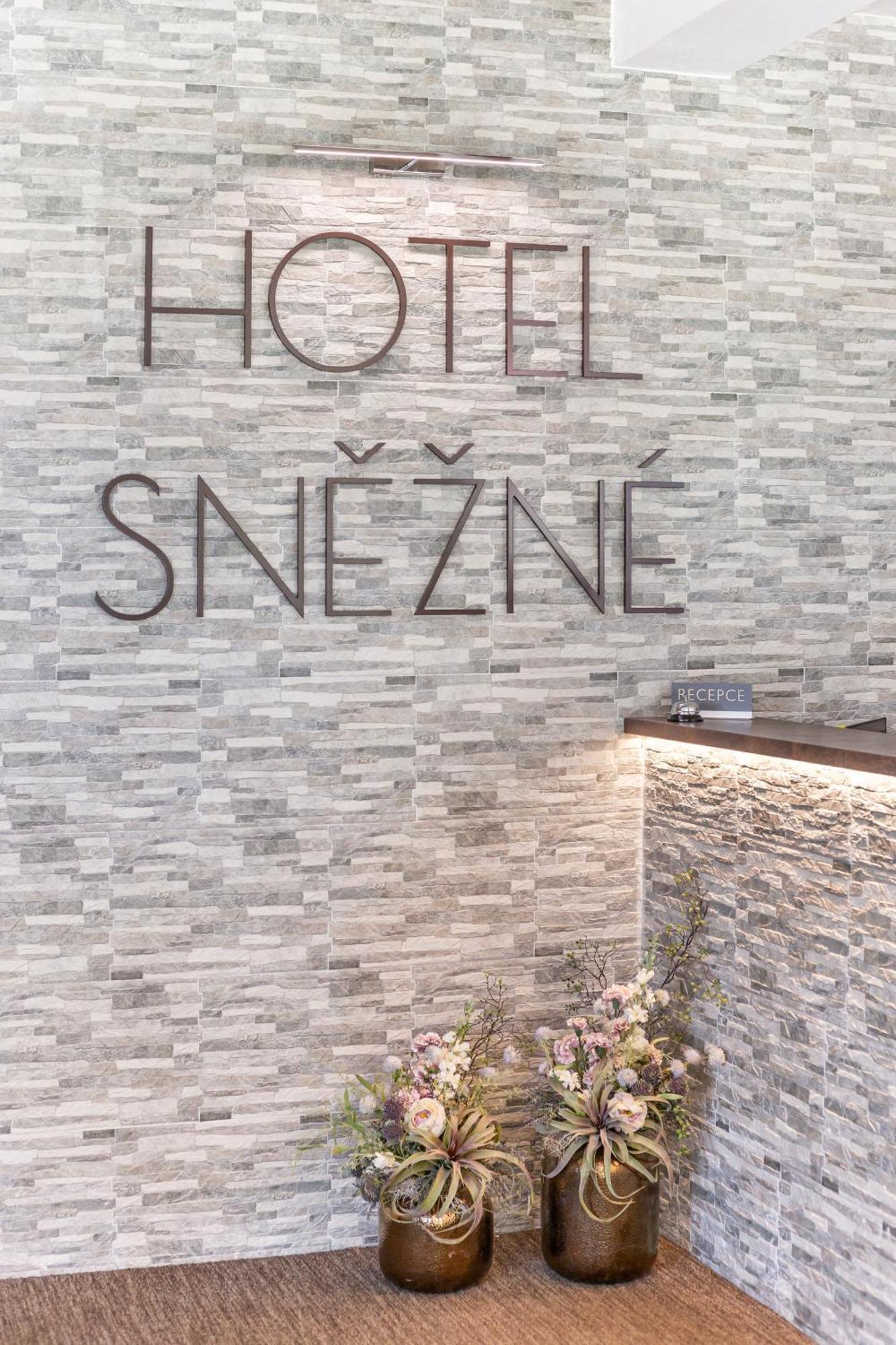 Hotel Snezne المظهر الخارجي الصورة